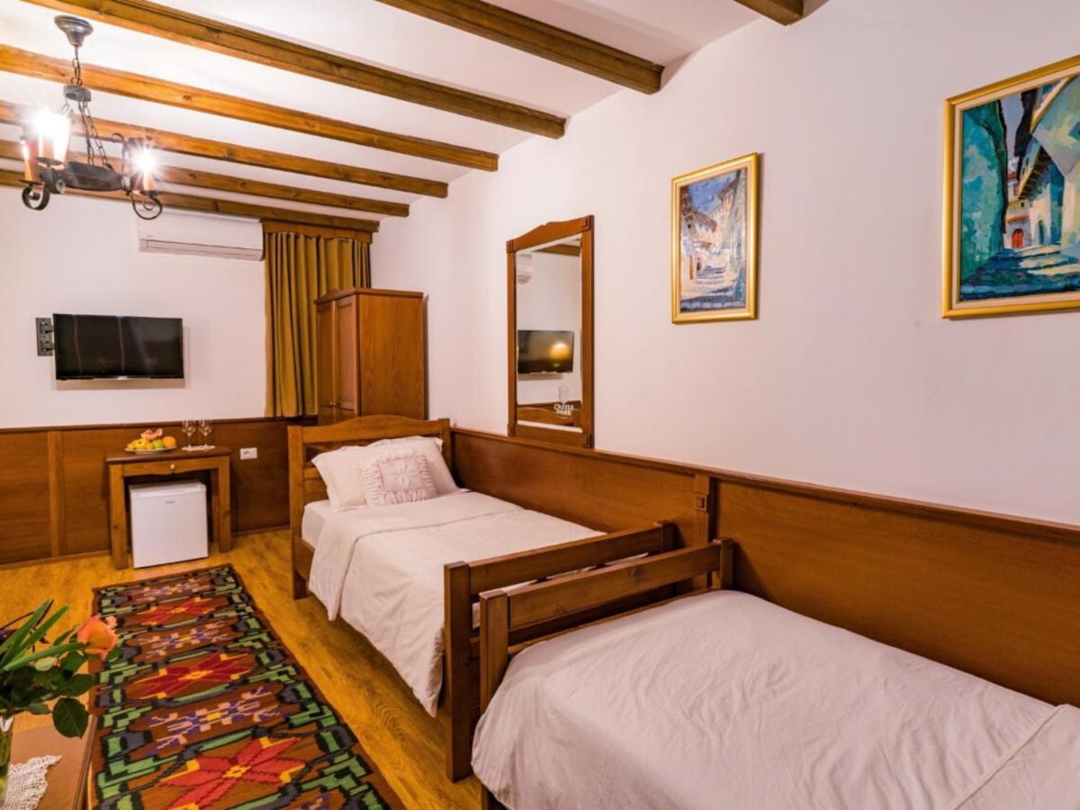 Castle Park Hotel Berat
